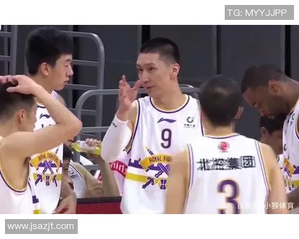南京篮球队配合问题引发热议球迷与专家各抒己见探讨战术调整必要性 南京篮球队配合问题引发热议球迷与专家各抒己见探讨战术调整必要性