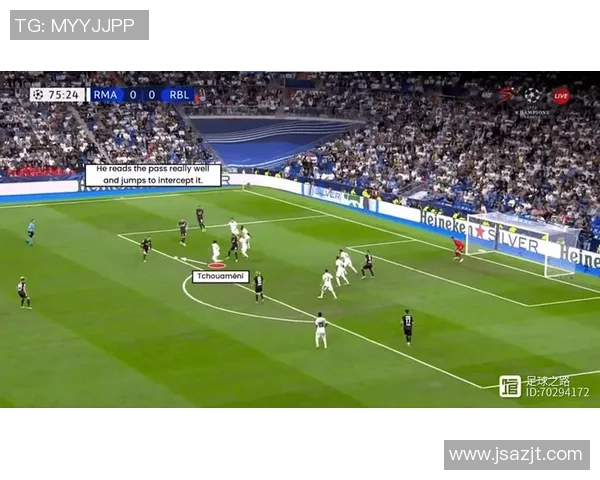 成都足球队边路渗透战术革新探讨与实践分析